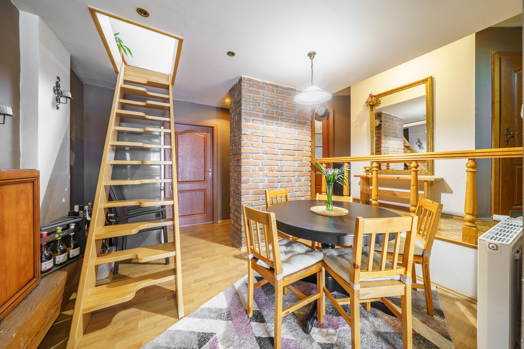 Prodej útulného mezonetu blízko centra Plzně s terasou