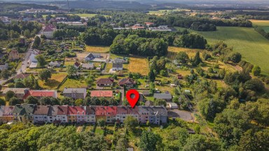 Řadový dům se 3 bytovými jednotkami, garáží a pozemkem 431 m² – Aš, Kvapilova