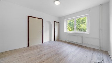 Řadový dům se 3 bytovými jednotkami, garáží a pozemkem 431 m² – Aš, Kvapilova
