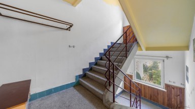 Řadový dům se 3 bytovými jednotkami, garáží a pozemkem 431 m² – Aš, Kvapilova